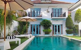Gatsby Hotel Hostel